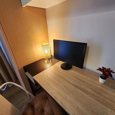 Aparthotel 81 Newport C5 10I Balcony & Pool Across Naia T3 Pasay Exterior foto