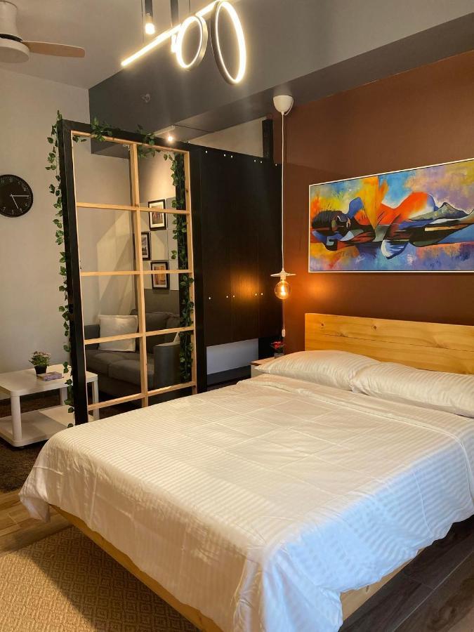 Aparthotel 81 Newport C5 10I Balcony & Pool Across Naia T3 Pasay Exterior foto