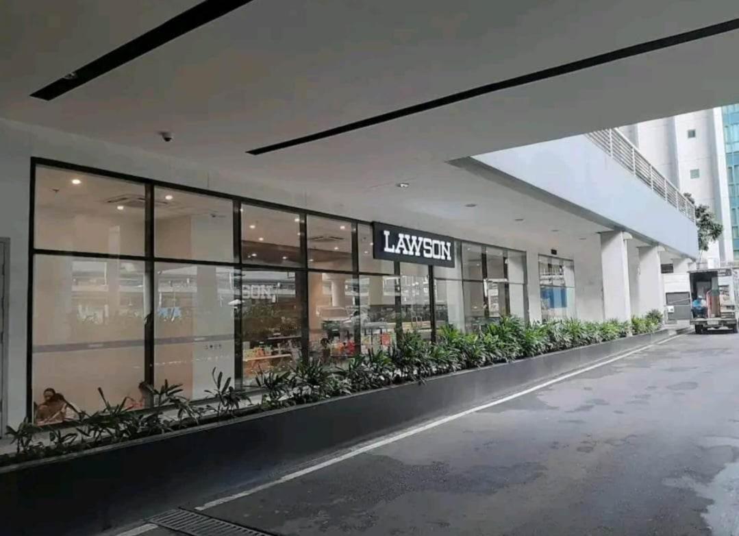 Aparthotel 81 Newport C5 10I Balcony & Pool Across Naia T3 Pasay Exterior foto