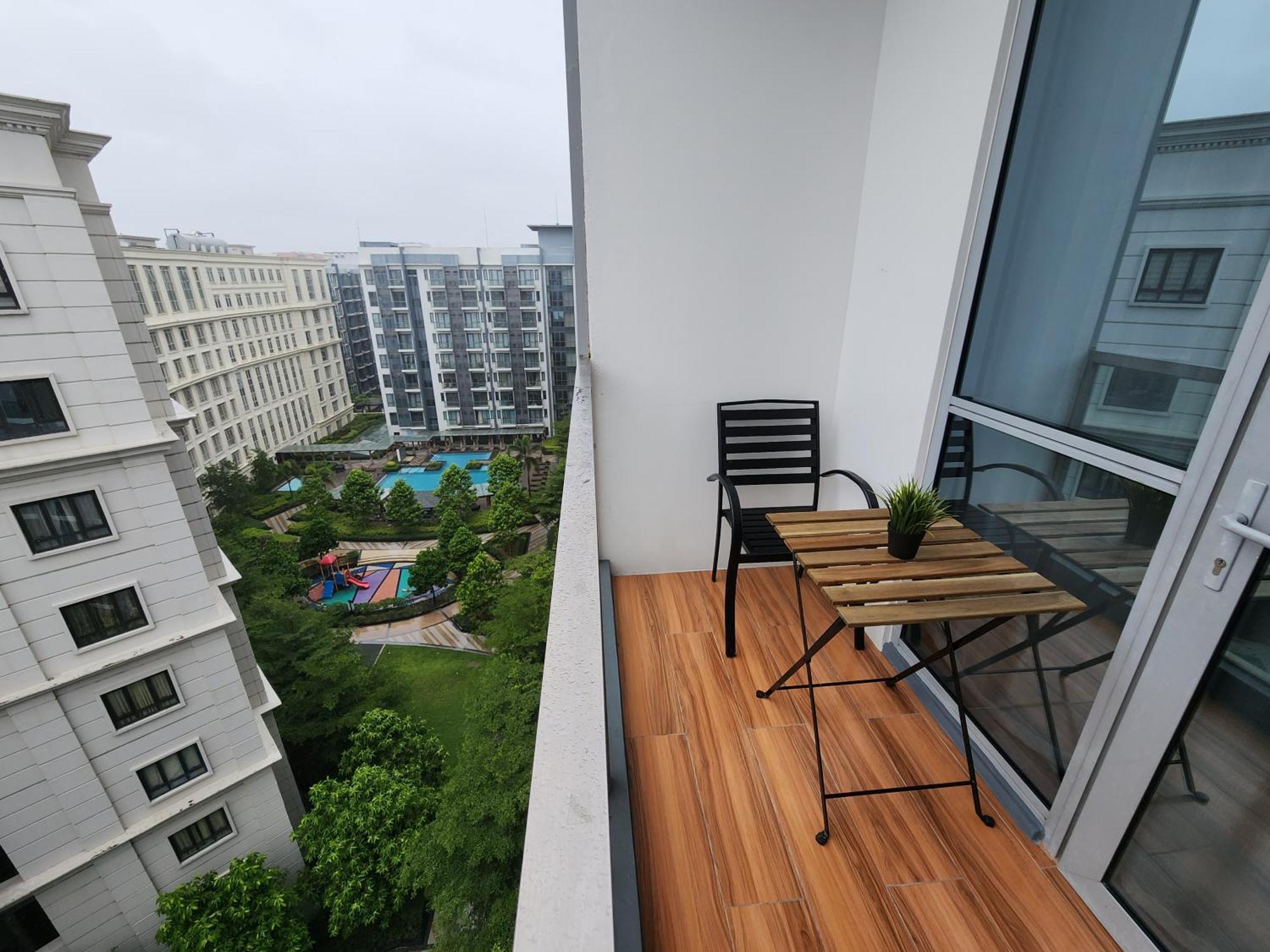 Aparthotel 81 Newport C5 10I Balcony & Pool Across Naia T3 Pasay Exterior foto