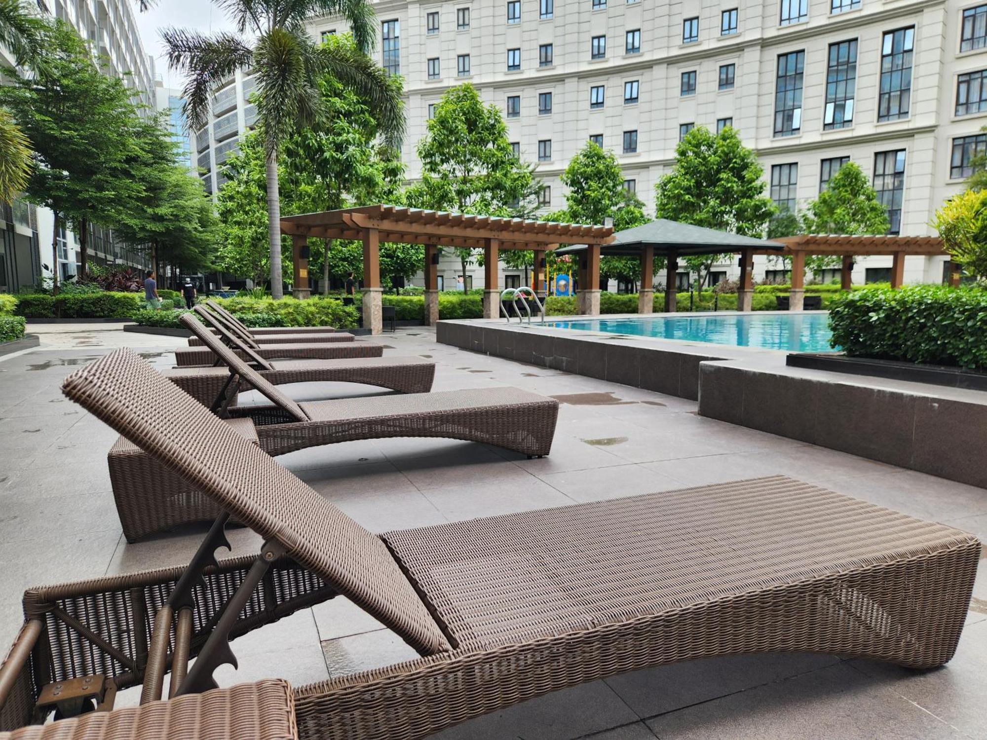 Aparthotel 81 Newport C5 10I Balcony & Pool Across Naia T3 Pasay Exterior foto